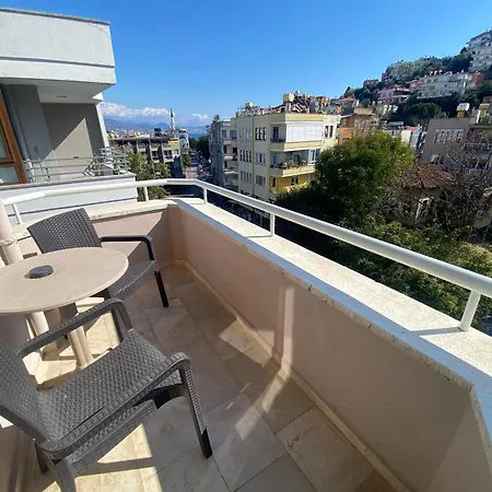 Hotel Alanya Bed & Breakfast 3*